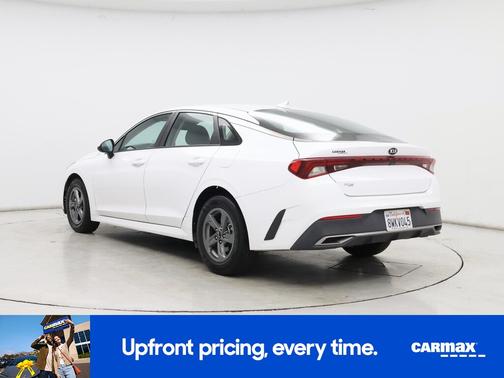 White 2021 Kia K5 LX