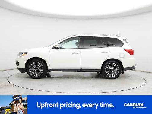 White 2017 Nissan Pathfinder Platinum
