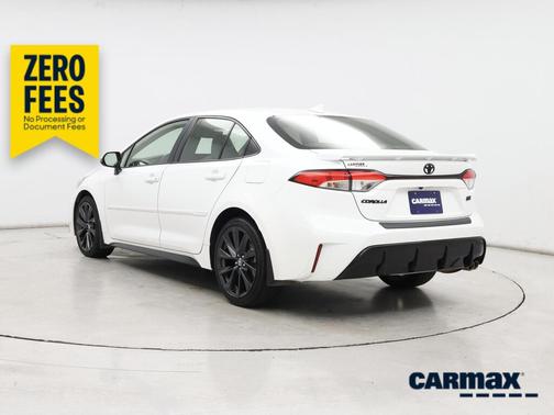 White 2023 Toyota Corolla SE