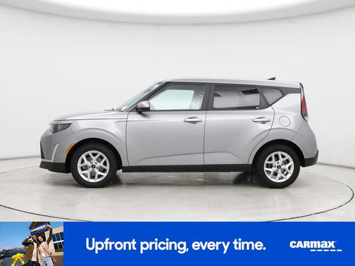 Silver 2025 Kia Soul LX