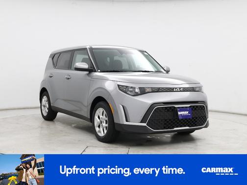 Silver 2025 Kia Soul LX