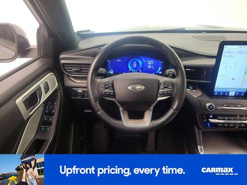 Gray 2020 Ford Explorer Platinum