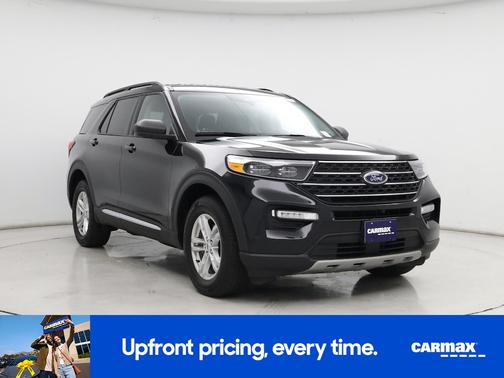 Black 2022 Ford Explorer XLT