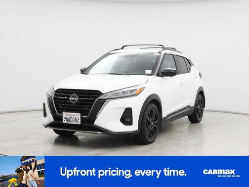 2022 Nissan Kicks SR