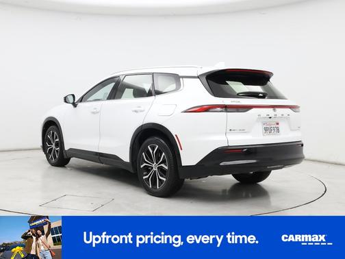 2025 Toyota Crown Signia XLE