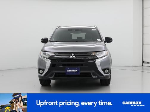 2020 Mitsubishi Outlander LE
