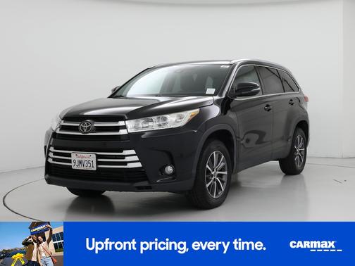 Black 2019 Toyota Highlander XLE