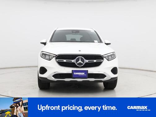 White 2025 Mercedes-Benz GLC 300