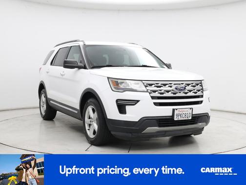 White 2018 Ford Explorer XLT
