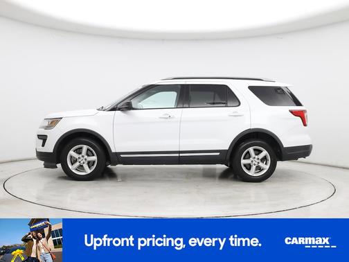 White 2018 Ford Explorer XLT