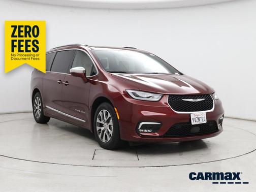 Red 2022 Chrysler Pacifica Hybrid Pinnacle