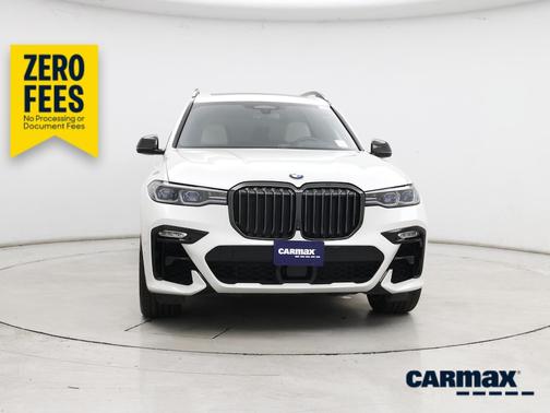 White 2022 BMW X7 M50i