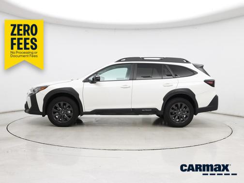 White 2025 Subaru Outback Onyx Edition