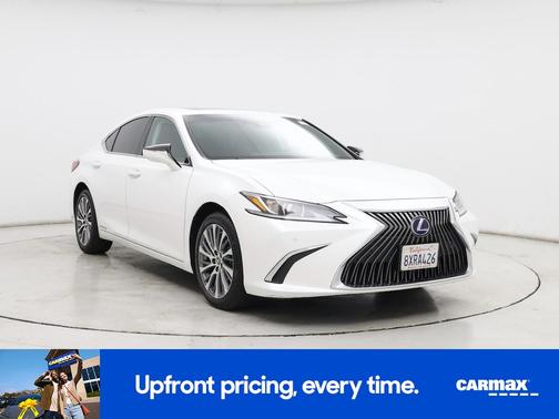 White 2021 Lexus ES 300h