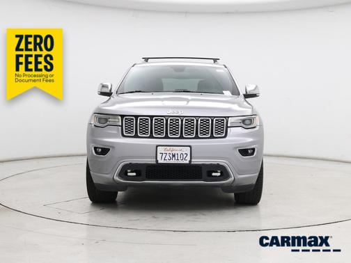 Silver 2017 Jeep Grand Cherokee Overland