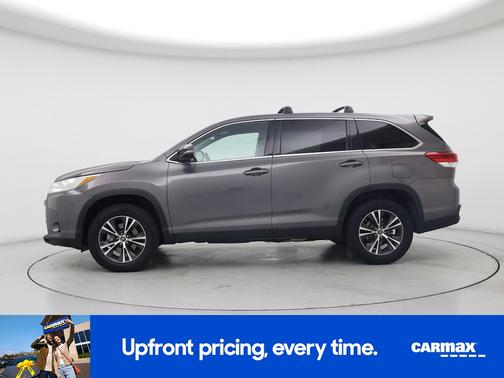 Gray 2019 Toyota Highlander LE