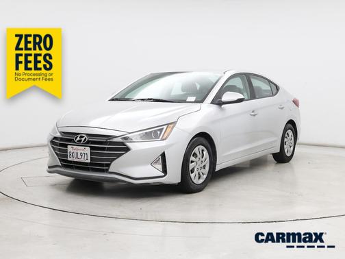 Silver 2019 Hyundai ELANTRA SE