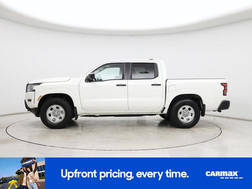 White 2024 Nissan Frontier S