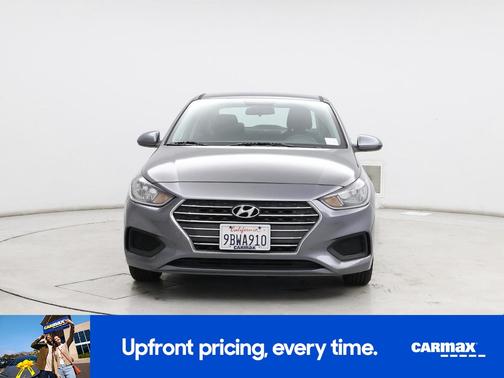 Gray 2019 Hyundai Accent SE