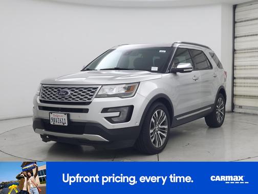 Silver 2017 Ford Explorer Platinum