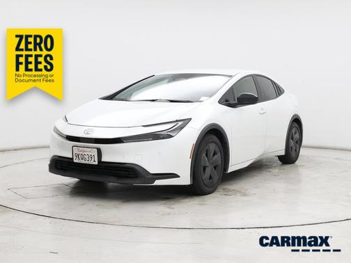 White 2024 Toyota Prius LE