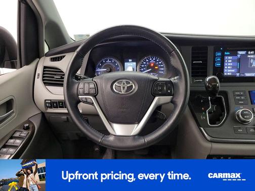 2015 Toyota Sienna XLE