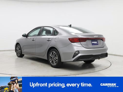 Gray 2024 Kia Forte LXS
