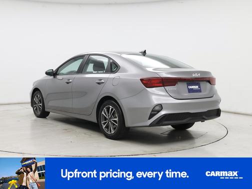 Gray 2024 Kia Forte LXS