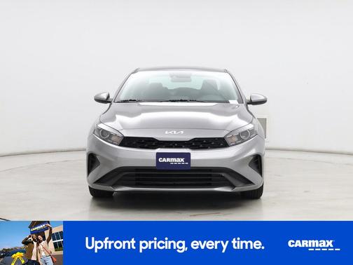 Gray 2024 Kia Forte LXS