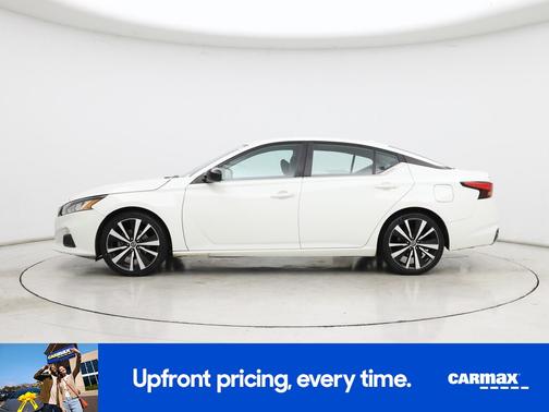 White 2021 Nissan Altima SR