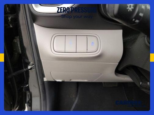 Black 2025 Hyundai VENUE SEL