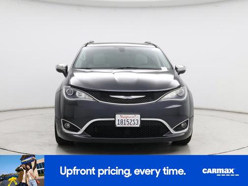 Gray 2019 Chrysler Pacifica Limited