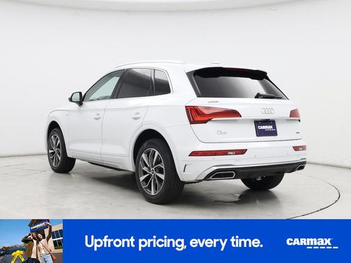 White 2023 Audi Q5 Premium Plus