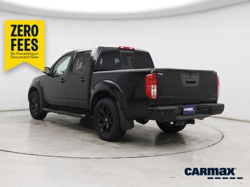 Black 2020 Nissan Frontier SV