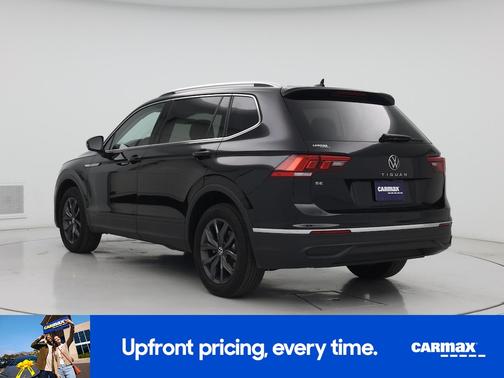 Black 2023 Volkswagen Tiguan SE