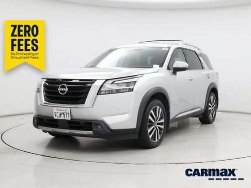 Silver 2022 Nissan Pathfinder Platinum