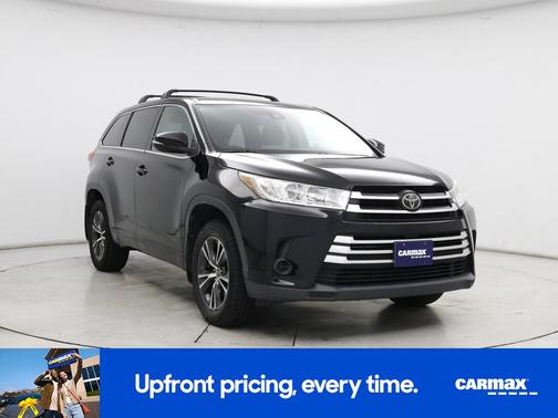 Black 2017 Toyota Highlander LE