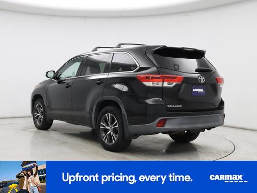 Black 2017 Toyota Highlander LE