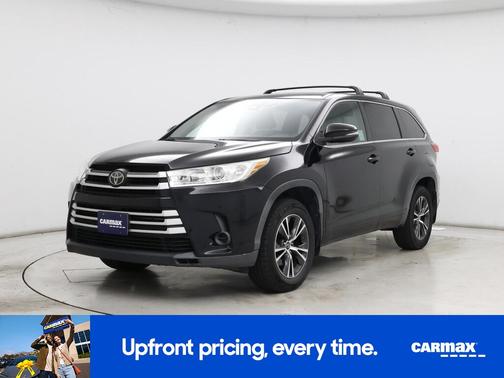 Black 2017 Toyota Highlander LE