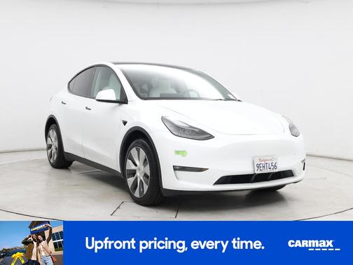 White 2023 Tesla Model Y Long Range