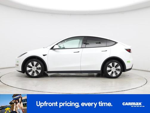 White 2023 Tesla Model Y Long Range