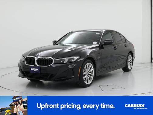 2023 BMW 330e 