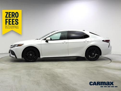 White 2021 Toyota Camry XSE