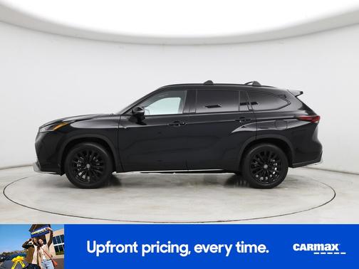 Black 2026 Toyota Highlander XSE