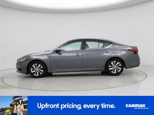 Gray 2019 Nissan Altima S
