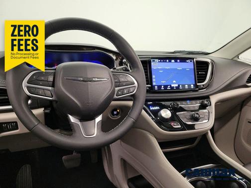Black 2022 Chrysler Pacifica Limited