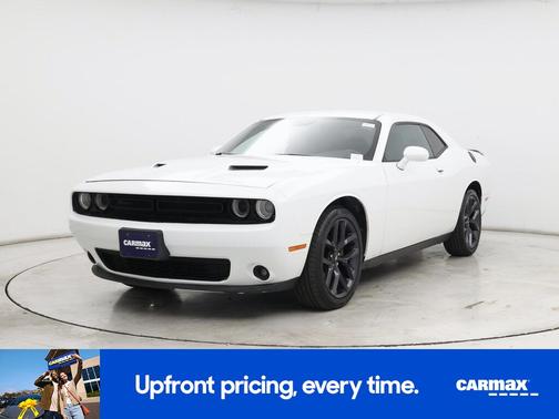 White 2019 Dodge Challenger SXT