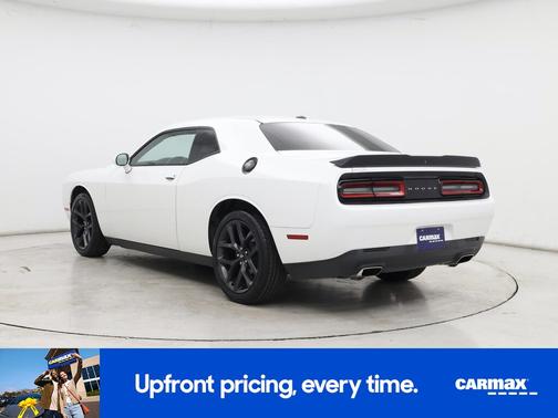 White 2019 Dodge Challenger SXT