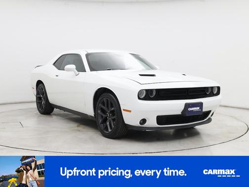 White 2019 Dodge Challenger SXT