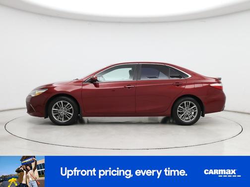 Red 2016 Toyota Camry SE